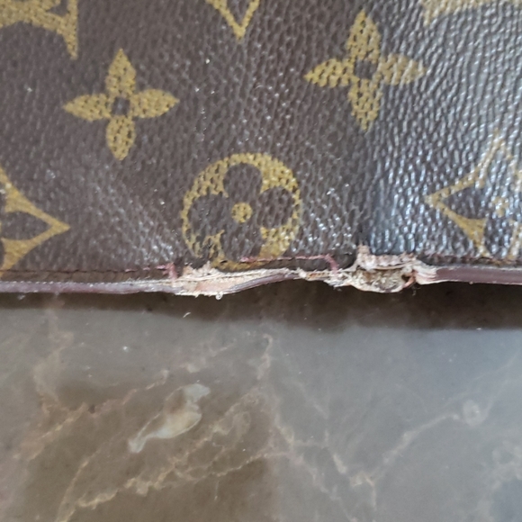 Authentic Louis Vuitton vintage wallet - Picture 8 of 8